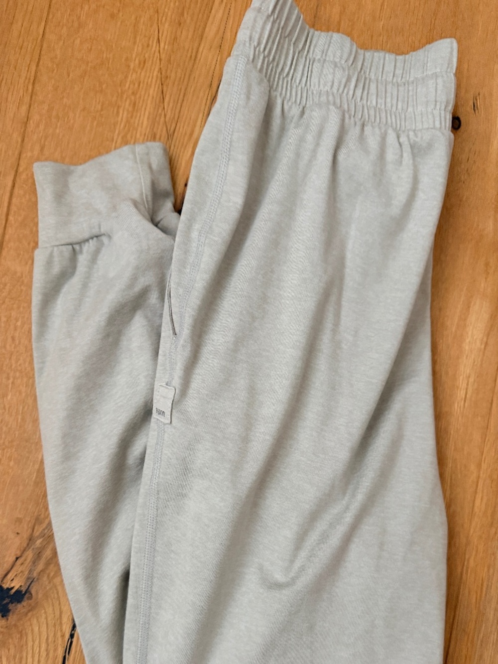 Vuori Performance Jogger Women's Small Light Grey - Picture 4 of 6